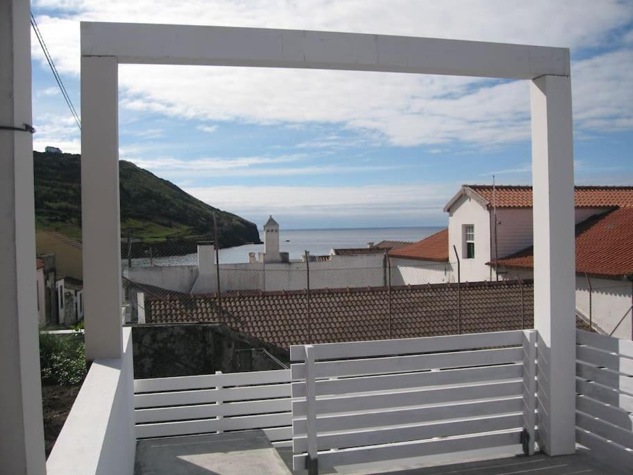 Baia Das Caldeirinhas Horta  Luaran gambar