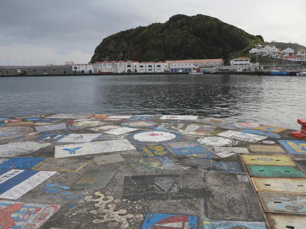 Baia Das Caldeirinhas Horta  Luaran gambar