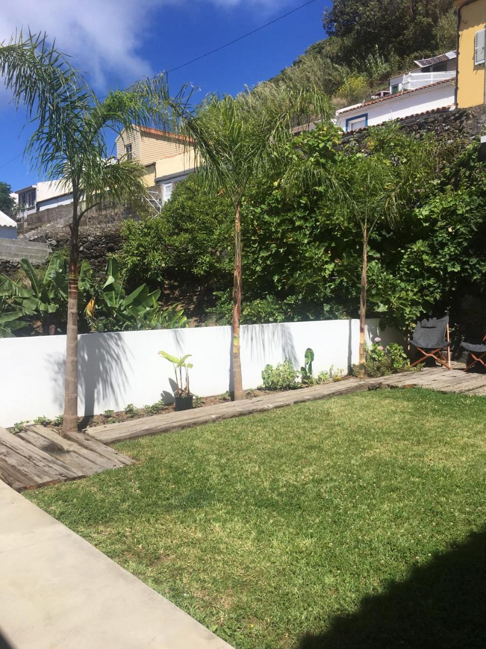 Baia Das Caldeirinhas Horta  Luaran gambar